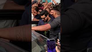 Ram Charan l at  Delhi airport l #trendingshorts #ramcharan #youtubeshorts #oscar2023 #rrrmovie