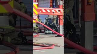 Incêndio em hotel no Centro de Curitiba mobiliza o Corpo de Bombeiros