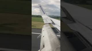 Ryanair 737 landing at Dublin 🇨🇮