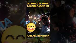 GAK KUAT SAMA KOMUKNYA #kejadianunik #jember #crash #mimik #motovlogkocak #jemberkeren #fyp #lucu