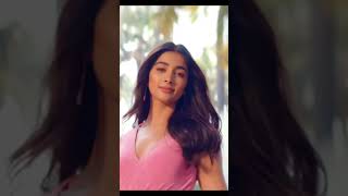 Pink summer outfit में बला की खूबसूरत लग रही है Pooja Hegde।।