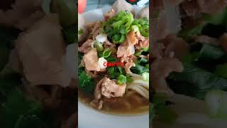 Makan Mie Ayam