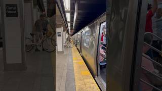 New York City Subway R179 J Train Leaving Canal St #shorts #newyork #newyorkcity