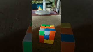 look how fast I solve a Rubik's cubes💀#toys #memes #viral