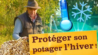 Comment protéger son potager et ses massifs de fleurs l'hiver avec le paillage et l'engrais vert ?