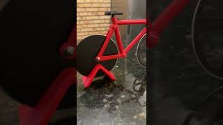 Cortador de Pizza Bicicleta: Corte Fácil e Estilo na Cozinha🚲