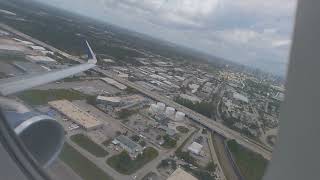 JetBlue (B6 1902) Take-off from Fort Lauderdale International Airport