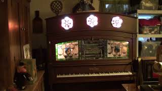 3 Wonder Lights, Wurlitzer Piano