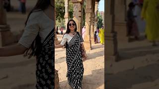 Let's Explore Delhi In Saree😮 #ytshorts #shorts #saree #stylingsaree