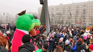 МАРИУПОЛЬ Все люди вышли на Новую ЁЛКУ!! 👍Восстановление и Жизнь города Сегодня