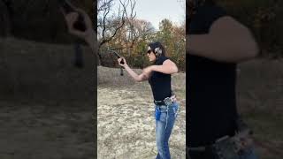 GIRL RELOADING PISTOL || GIRLS WITH GUNS #girlswithguns #girl #guns #shorts #gunsreloadspeed