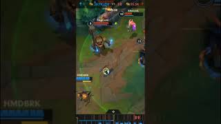 Takımın önünde tankmışçasına duran adc mi olur ya rito#leagueoflegends #lol #samira #wildrift