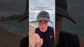 Pov: te encuentras al entrenador en la playa