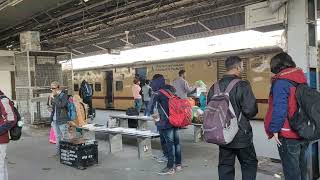 Tejas Engine  ऊंचाहार एक्सप्रेस Arriving at Ambala cantt