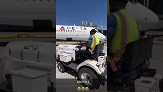 Easy way to get fired #airport #funny #laughing