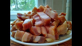 Очень вкусная остро солёная чесночная грудинка.