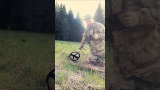 Наткнулся на "небитую" поляну!  #коп #metaldetecting#xp #клад #копмонет #копновое #металлоискатель