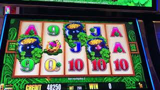 Slot Machine Big Hits/Bonus Play Action