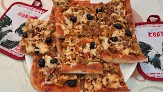 بيتزا بدقيق النخالة🧀🍕🍅🧅🌶pizza con la farina integrale