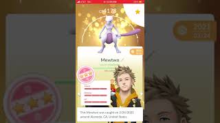 POWERING UP MY MEWTWO TO LVL 40 TO SHINE!