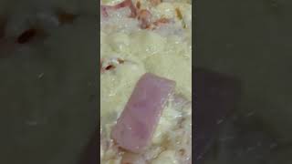 Very Yummy Hawaiian Chessy Bread Pizza 🍕 😋 #pizza #ytshorts #food #viral #chessy #shorts