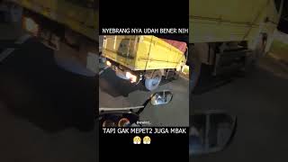 Udah mepet baru nyebrang jalan ?! #vlog #motovlog #motovlogger #motor