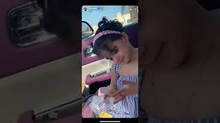 سناب دكتورة خلود رايحة تسوي شعرها في الصالون مع خلود الصغيرة 😍❤️