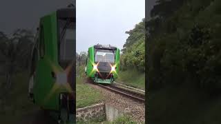 KRDE dari Solo #keretaapi #sepur #bandung