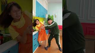 Khó Thế Mà Cũng Nghĩ Ra Được || Son pranks Mom! 🤣  #shorts