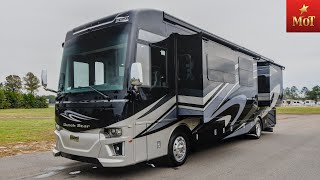 Motorhomes of Texas 2019 Newmar Dutch Star C3062