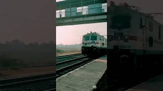 || Mahabodhi Express At Full Speed 😲|| #song  #train #indianrailways #travel #youtubeshorts #youtube