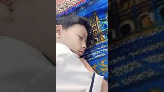 viral anak ketiduran di mesjid saat sholat idul Fitri