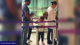 Taimur and jay Ali khan copying kareena Kapoor at the airport going for vacations #arzookhantalks