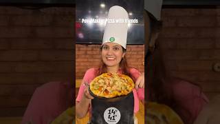 How to make pizza! Making pizza with friends #pizza #cheese #vlog #shorts