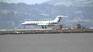 Gulfstream V landing at KSFO