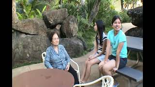 Mom came to Hawaii for Christmas (old video 2007)