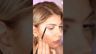 EASY GRAPHIC EYELINER WITH EYESHADOW ON HOODED EYES #shorts #makeup #eyeliner #hoodedeyes