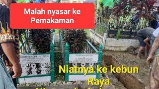 Video unik dan tips. Unik - Nyasar ke Pemakaman, niatnya ke Kebun Raya. #misteri #pemakanan