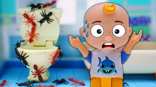 Cocomelon Family: JJ uses water wastefully | Pretend Play with Cocomelon Toys