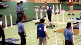 ROBOCON 2011 VIETNAM CKC 08 VS HUTECH EURUS.MPG