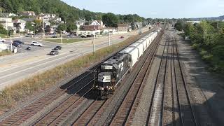 Solo NS 5817 leads a short C28 at Leetsdale, PA