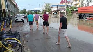 СТРАШНЫЕ ПОСЛЕДСТВИЯ ЛИВНЯ В СОЧИ !!!! STORM BLACK SEA COAST OF RUSSIA.