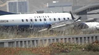 United Express (Skywest)  EMB-120 Brasilia close taxi at KSFO