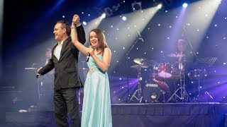 Darryl & Harmony - Australia's award winning corporate event entertainment act