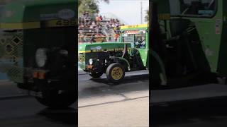 👀🚜 BIG BLOCK JOHN DEERE TRACTOR! #shorts #tractor #dragrace