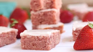 Chewy Strawberry Brownies 🍓