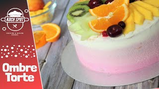 Schöne Ombre Torte mit Farbverlauf / Farbverlauf Torte mit Fruchteinalge / Geburtstagtorte