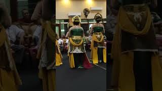 tari penyambutan wisuda