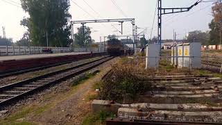 Swaraj Superfast Express arriving Jalandhar cantt jn