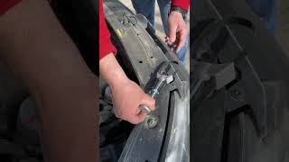 Oil filter puller MASTAK ribbon in operation \ Съёмник масляных фильтров МАСТАК ленточный в работе